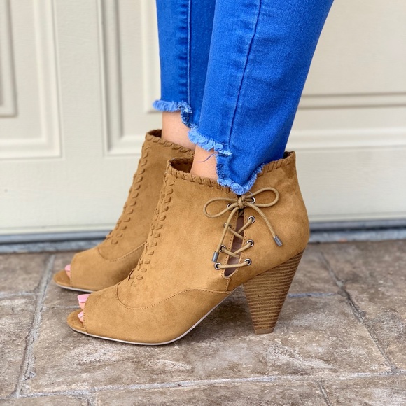 Laced Side Bow Cutouts Fringe Peep Toe Bootie - Picture 2 of 5